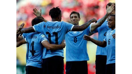 La selección hizo un entrenamiento en Flores: ganó 10 a 0