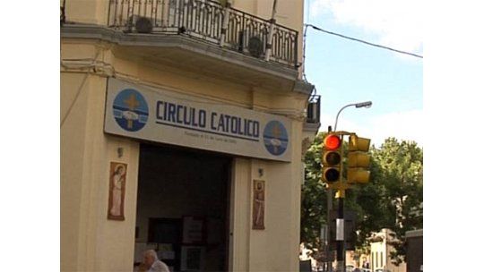 Polémica por decisión del Círculo Católico de no hacer abortos