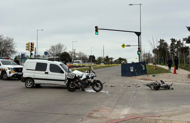 Foto: Mª. Eugenia Scognamiglio, Subrayado. Accidente en Puntas de Manga este miércoles de mañana.