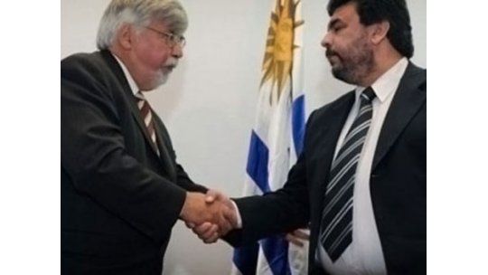 Policías denunciados por vales de nafta y drogas