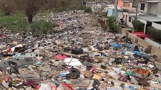 Asentamiento 5 de Abril: el drama de familias que viven a pocos metros de un basural