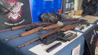 Tres detenidos en San Carlos por venta drogas. Armas, drogas y dinero incautados. Foto: Martín Corujo, corresponsal de Subrayado.