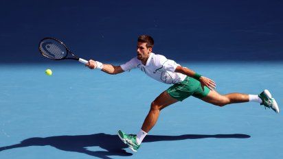 federer y djokovic vuelan a cuartos, coco gauff regresa a la tierra