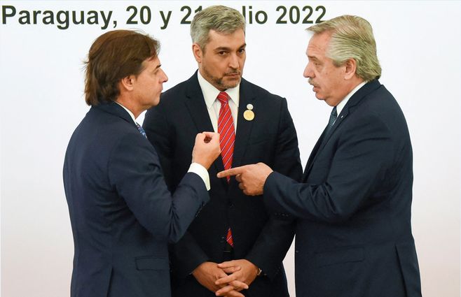 Socios del Mercosur: los presidentes de Uruguay Lacalle Pou, Paraguay Mario Abdo y Argentina Alberto Fernández. AFP.