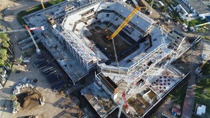 El Antel Arena visto desde el aire en el mes de marzo. las obras continúan a gran ritmo