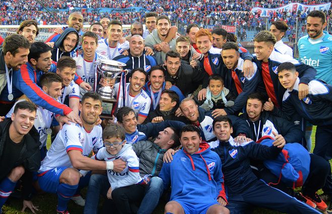 Nacional campeón del Intermedio 20178 festejo