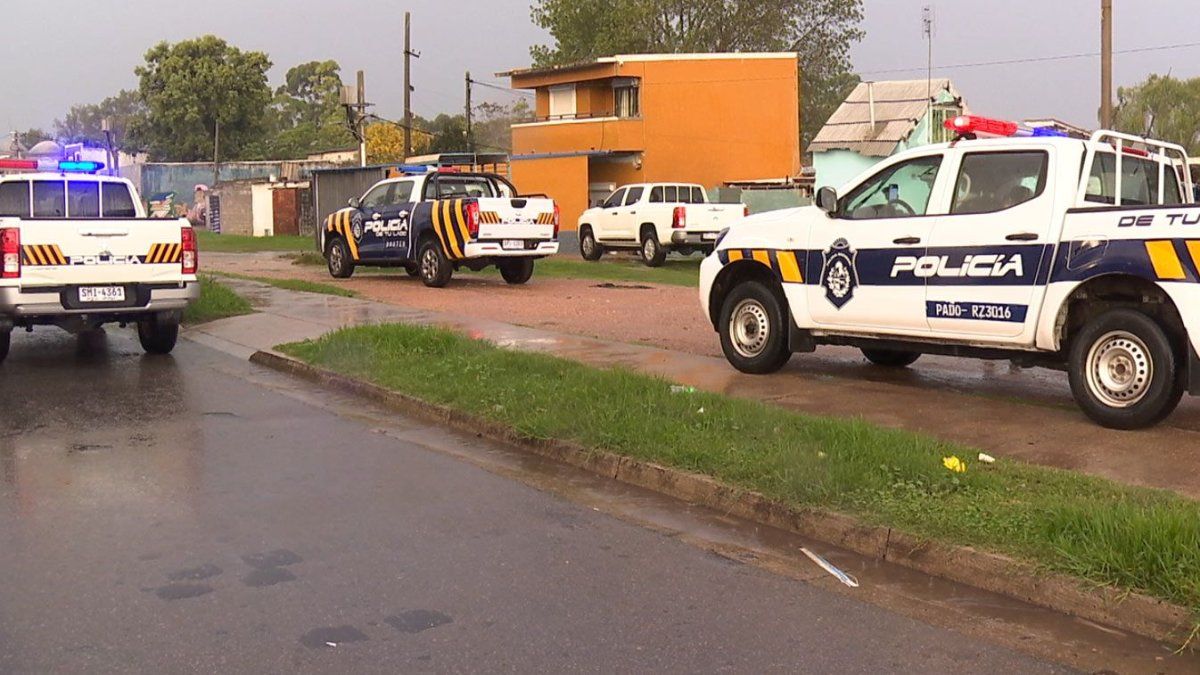 Dos condenados tras los 15 allanamientos antidrogas en la Cruz de Carrasco: irán 2 años a la cárcel