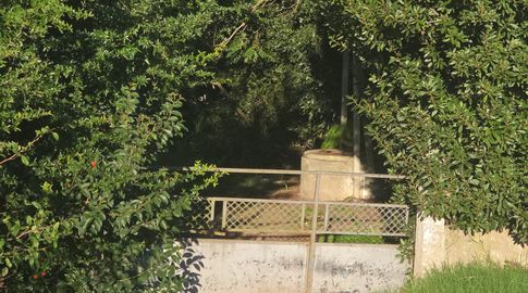 Foto: Eduardo Castro, Subrayado. Aljibe donde fue hallada la víctima.