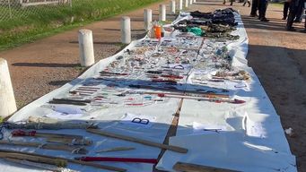 requisa en carcel de soriano: incautan 48 cortes, 9 celulares y 22 gramos de cocaina