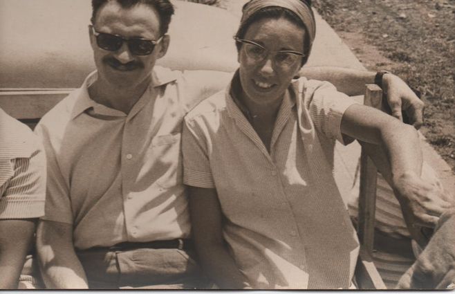 Con su esposa, Luz López Alegre