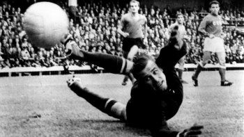 Subrayado | 9 SENSACION MUNDIAL HISTORIAS MUNDIALISTAS 11 - LOS ARQUEROS