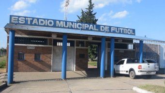 Acceso al estadio municipal Ubilla, en Melo (Cerro Largo).