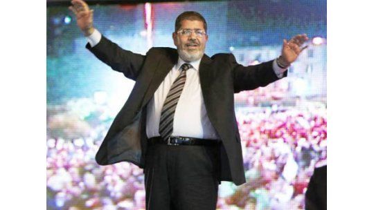 El nuevo presidente de Egipto llega al poder con 52% de los votos