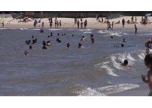 Con el verano, la playa y el sol, aumentan los casos de conjuntivitis
