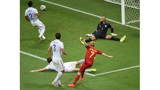 Bélgica ganó 2-1 a EEUU y enfrentará a Argentina en cuartos