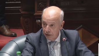 es un gobierno sin rumbo y que aparte se martilla los dedos constantemente, dijo javier garcia