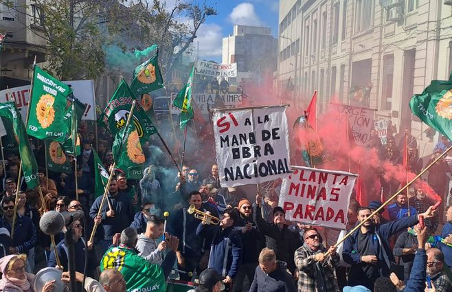 huelga-FNC-mayo-17-foto-Valeria-de-los-Santos.jpg