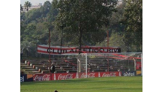 Fénix consiguió el empate ante River en el Saroldi