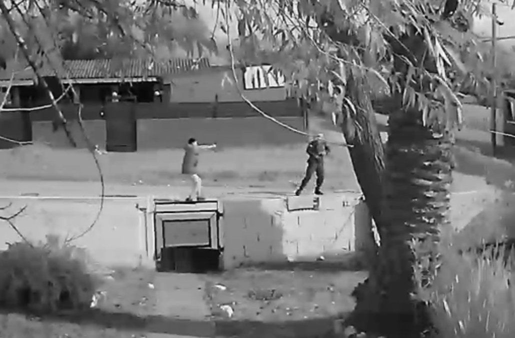 Imputan con prisión preventiva a delincuente de 26 años por intento de homicidio del policía en Nuevo Ellauri