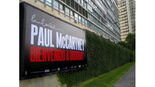 Paul Mc Cartney llegó y despertó llantos y emoción en sus fans