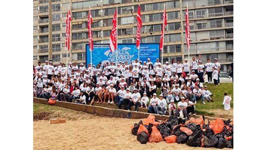 1.500 voluntarios recolectaron 6.500 kilos de basura en playas