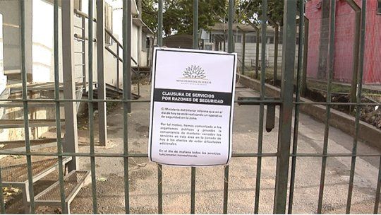 escuela cerrada