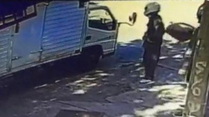 tiroteo entre delincuentes y la policia termino con un vecino herido