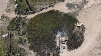 prefectura y policia retiran campamentos irregulares en playas de punta del este con personas que viven en la calle