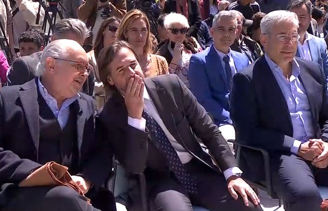 Lacalle Pou en el liceo 69 de Casavalle. 