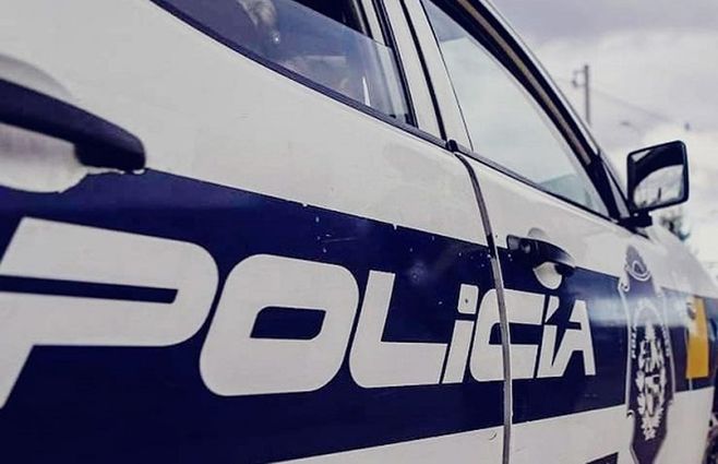 policia-patrullero-movil-policial