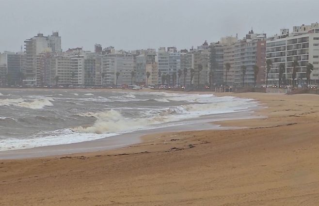 Rambla-pocitos-viento.jpg