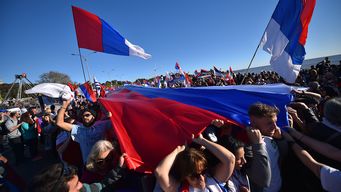 frente amplio realiza banderazo por uruguay este domingo en la rambla y jackson