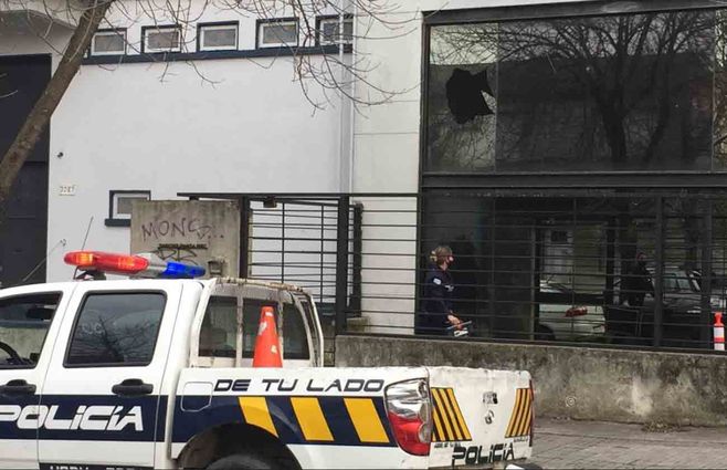 bomba-molotov-oficina-ferrocarril.jpg