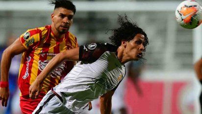 progreso derrotado por barcelona de ecuador en el debut por copa libertadores