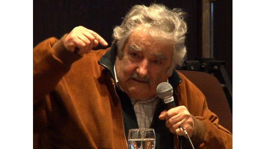 Mujica: la pasta base nos está agujereando y nos está golpeando