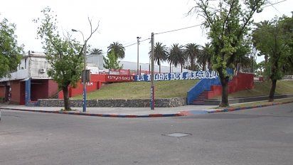 a prision el hombre que mato a un joven porque miro a la novia de su amigo