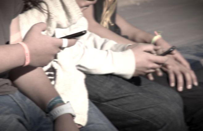adolescentes-celulares-comunicacion.jpg
