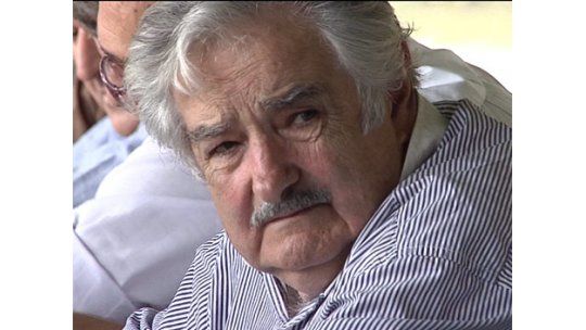 Mujica reclamó no lavarse las manos por violencia en el fútbol