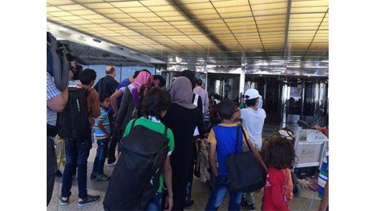 Los 42 sirios llegan a Uruguay a las 11 horas