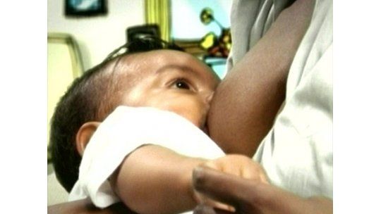 Proponen más licencia maternal para amamantar en sector privado