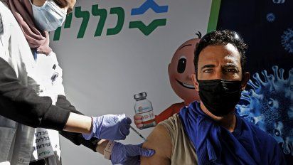 vacunacion en israel protege casos graves pero genera dudas sobre inmunidad colectiva