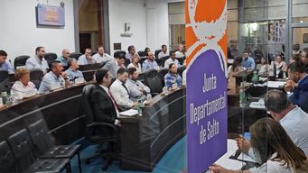 son los municipios los que presionan a los ediles para que se firmen los acuerdos, dijo el presidente