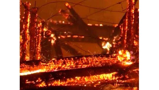 Alerta policial tras incendio de casa del menor homicida