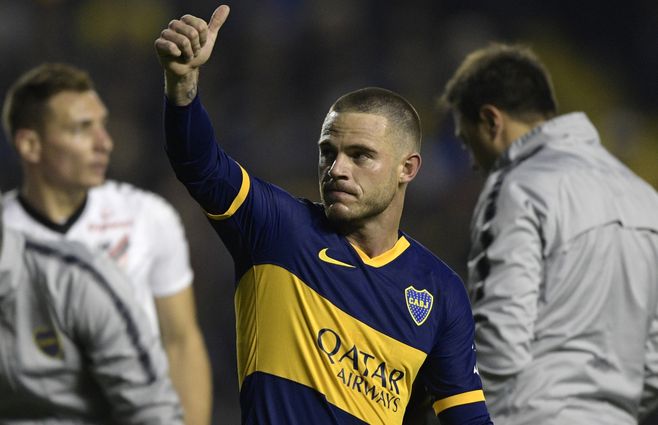 Nahitan Nández dejó gran impresión en la Bombonera