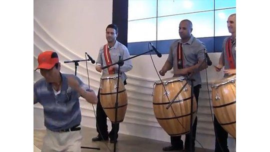 Así se baila el candombe en Corea