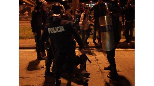 Docentes reclaman que la Policía se haga cargo de la represión