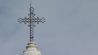 informe revela que el clero catolico de portugal abuso sexualmente de casi 5.000 menores