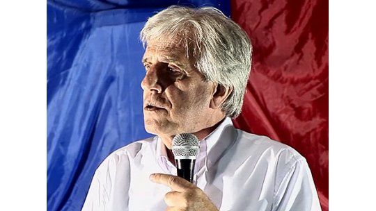 Vázquez pide más propuestas y menos críticas entre candidatos