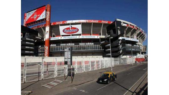 River Plate argentino se fue a la B y tiene panorama complicado