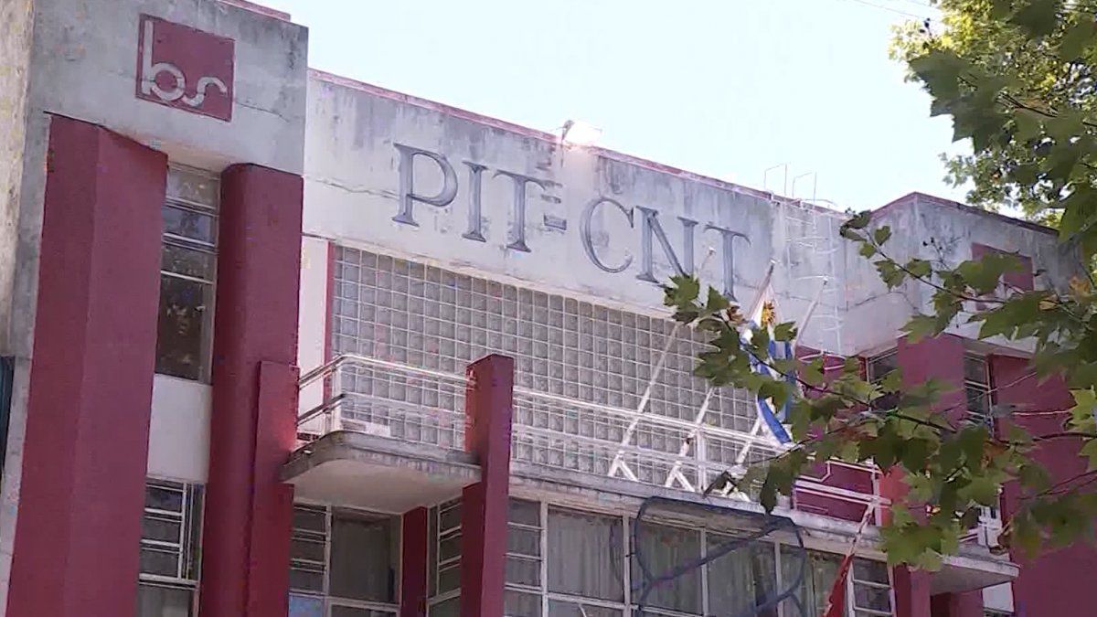 PIT-CNT Prepara Movilización Frente Al Palacio Legislativo En Contra De ...